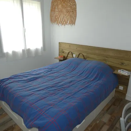 Apartment T3 En Centre-ville Avec Terrasse Et Parking Prive A - Fr-1-71-90