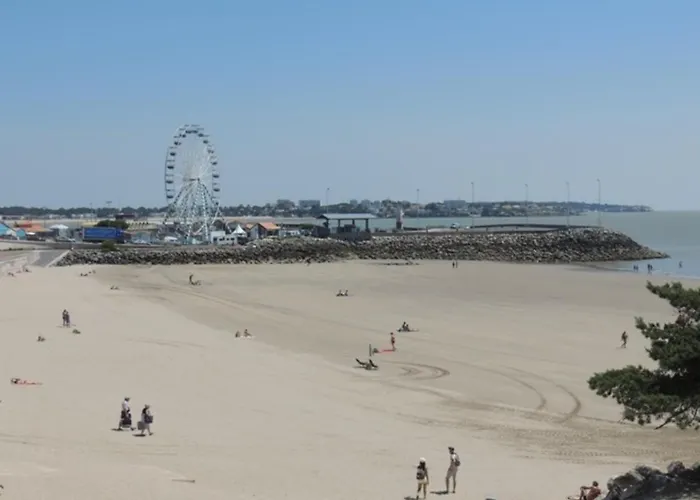 T3 En Centre-ville Avec Terrasse Et Parking Prive A - Fr-1-71-90 *